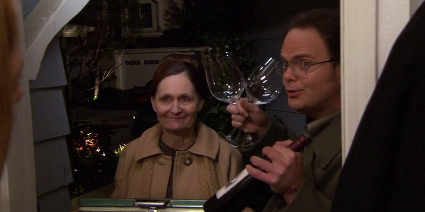 Dwight shows up at the front door in The Office 'Dinner Party'