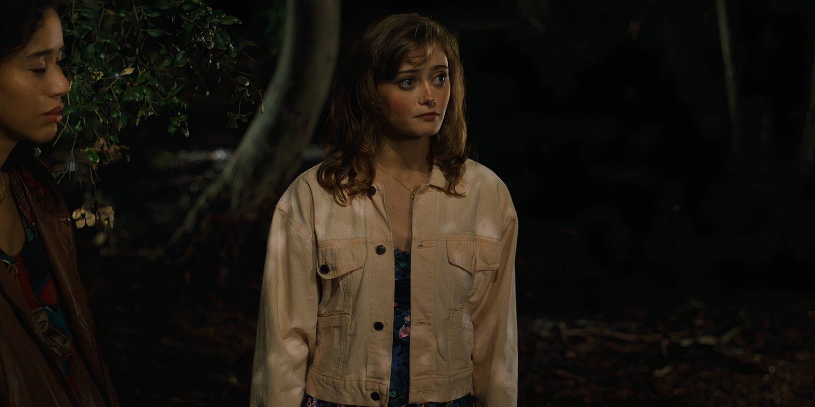 El nuevo programa de Ella Purnell, Sweetpea, finalmente compensa su papel desperdiciado en la temporada 1 del aclamado programa Yellowjackets