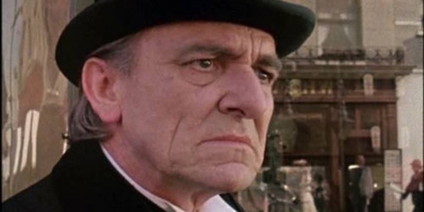 Eric Porter como Moriarty em adaptação clássica de Sherlock Holmes