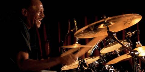 Road Diary: Bruce Springsteen and The E Street Band Summary, Trailer ...