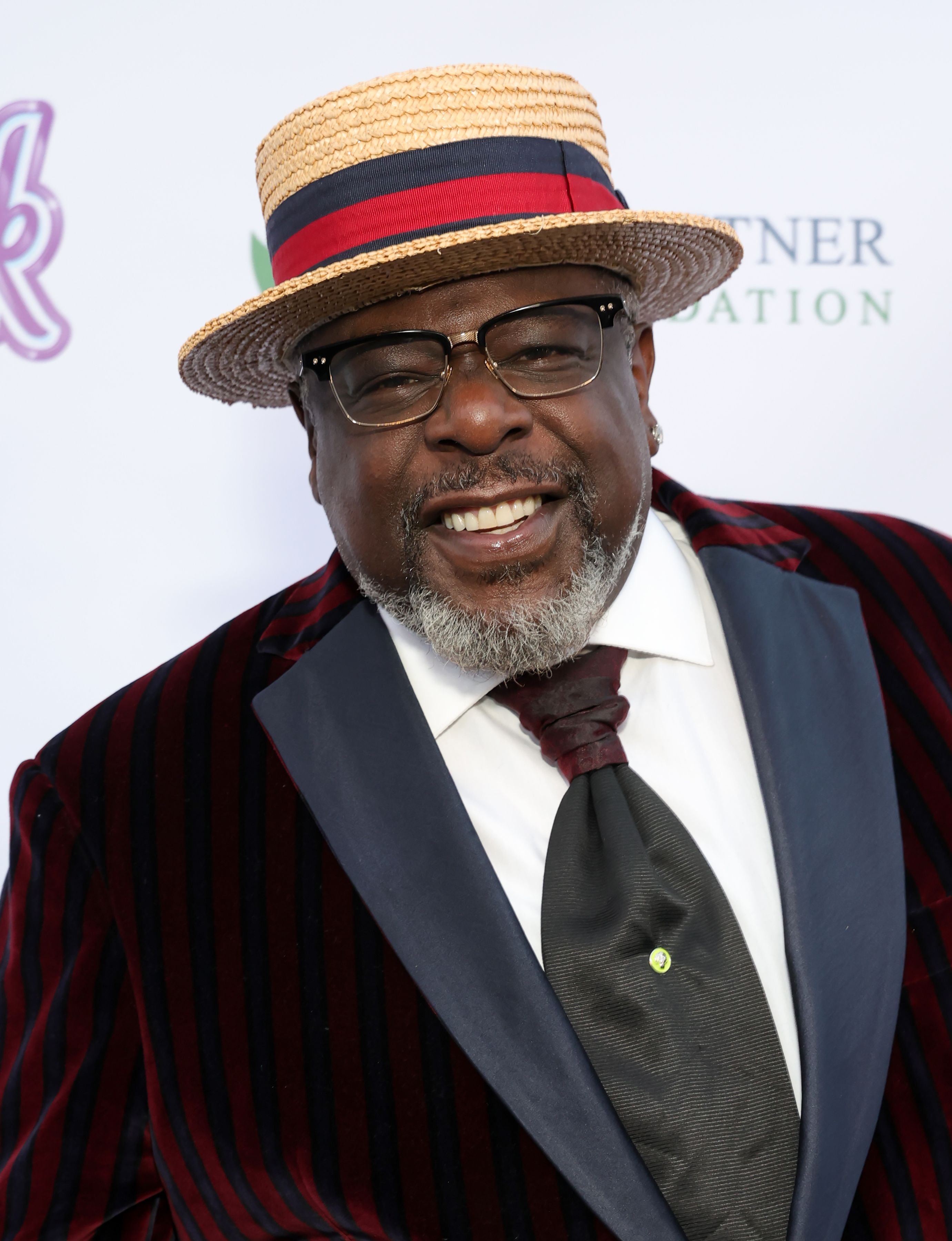 Headshot Of Cedric the Entertainer