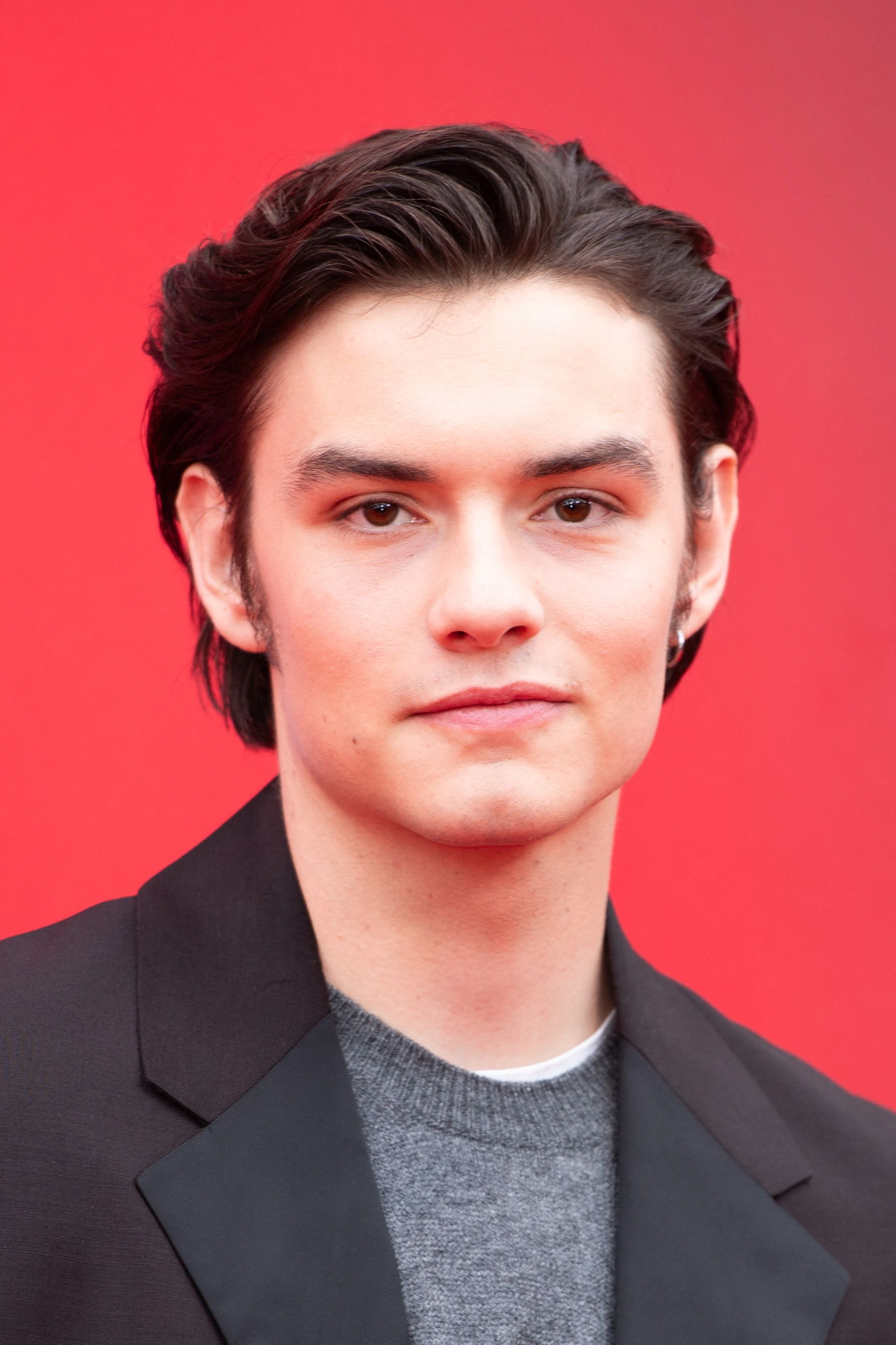 Headshot of Louis Partridge