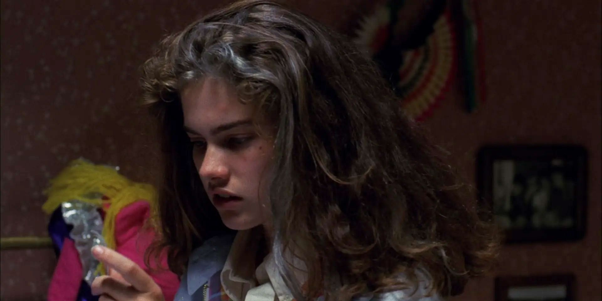 Por qué el cabello de Nancy se volvió gris en Pesadilla en Elm Street