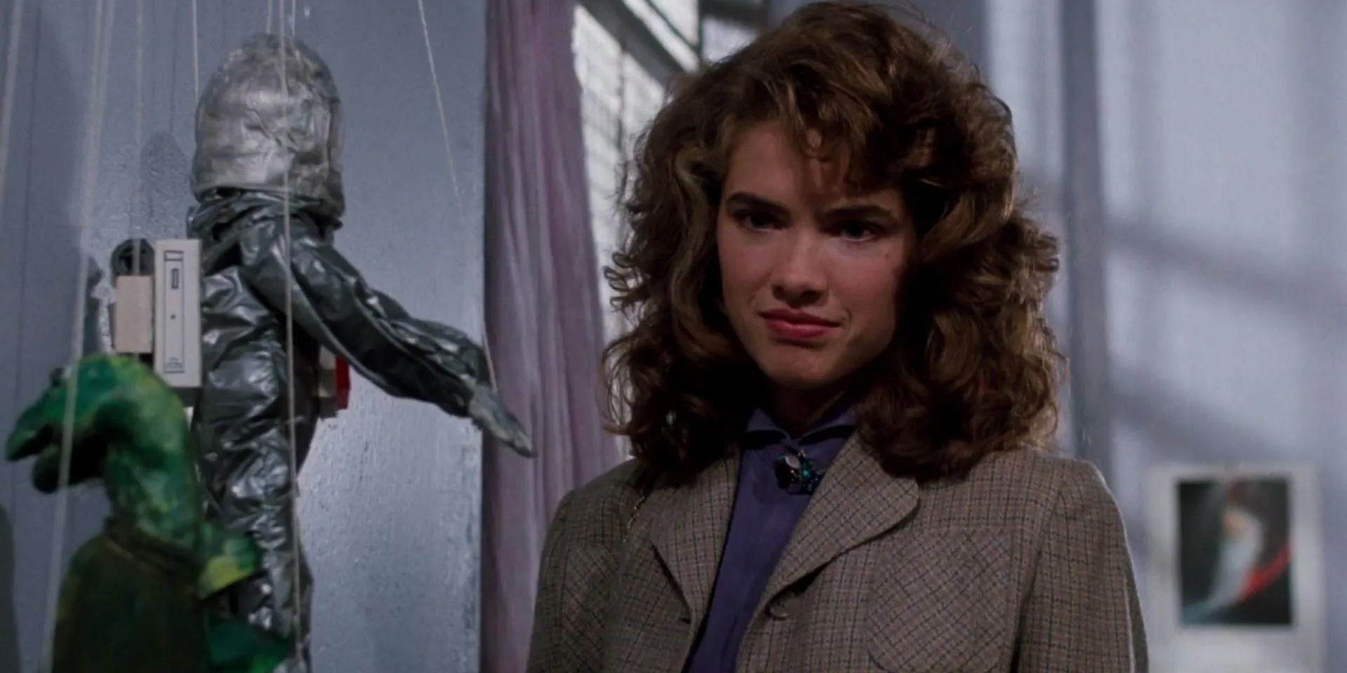 Por qué el cabello de Nancy se volvió gris en Pesadilla en Elm Street