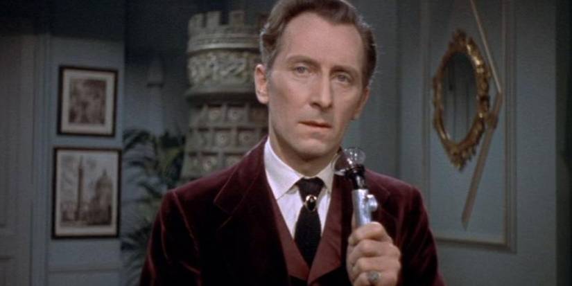 Peter Cushing como Doutor Van Helsing em Drácula (1958)