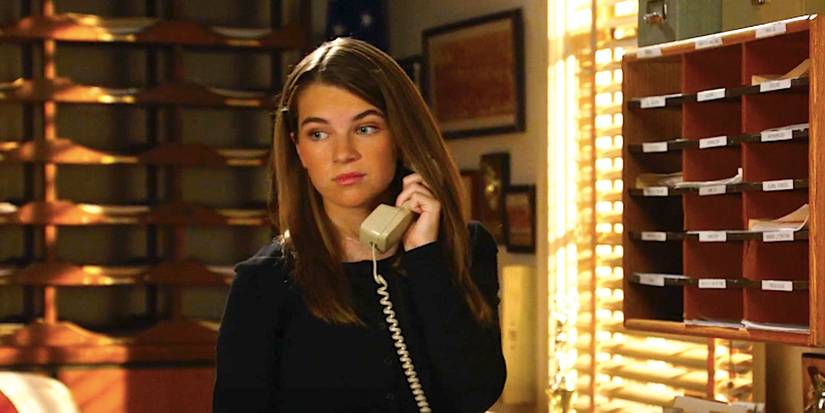 Raegan Revord's Missy on the phone in the principal's office from Georgie & Mandy's First Marriage season 1 episode 2