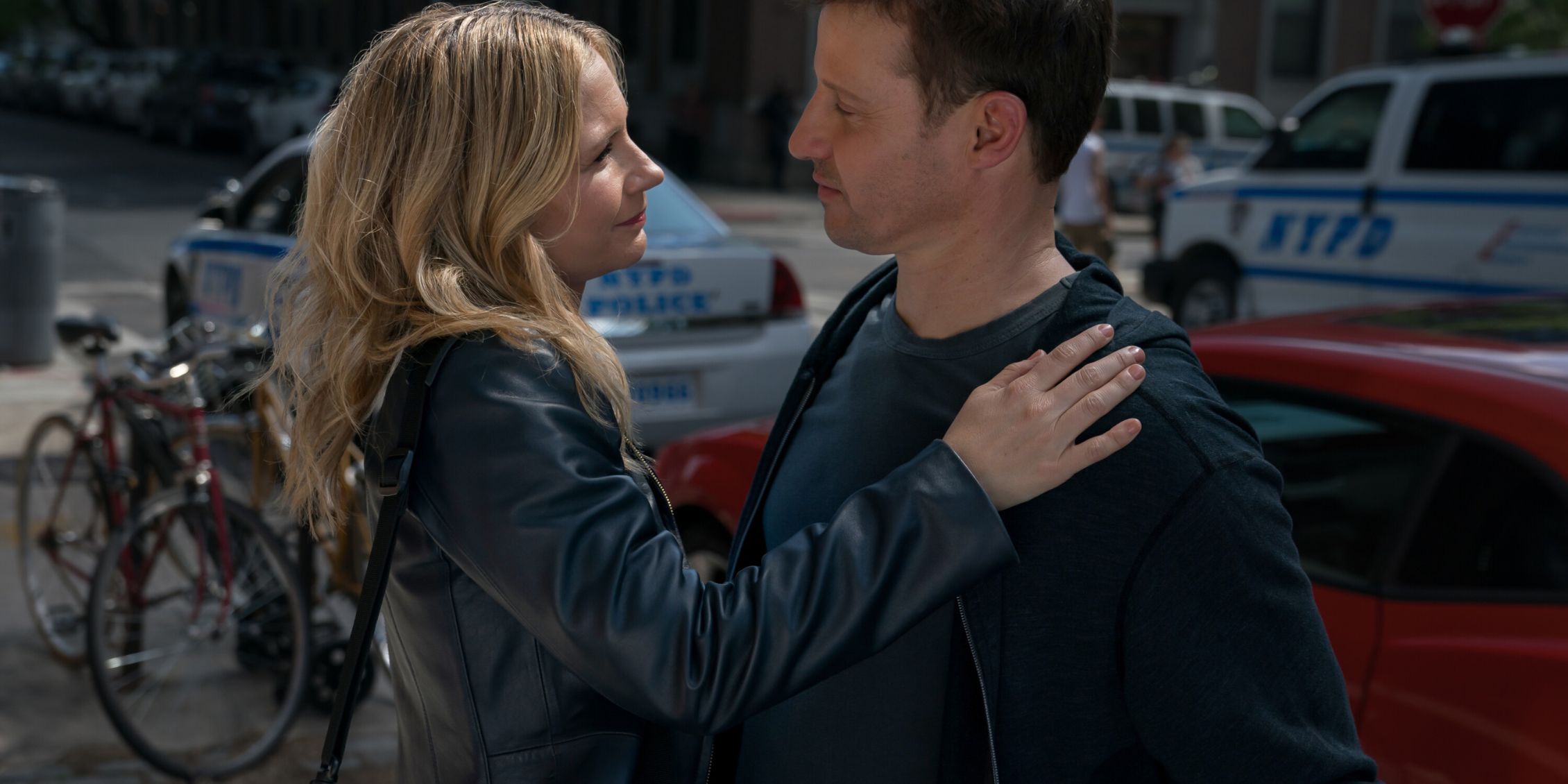 Blue Bloods Eddie hugs Jamie on the street