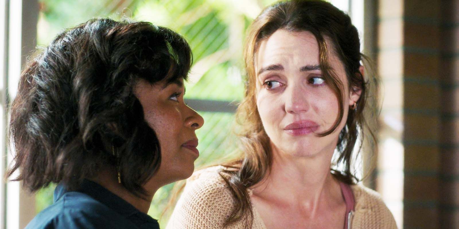 Alexis Floyd as Simone Griffith and Adelaide Kane as Jules Millin in Grey's Anatomy season 21