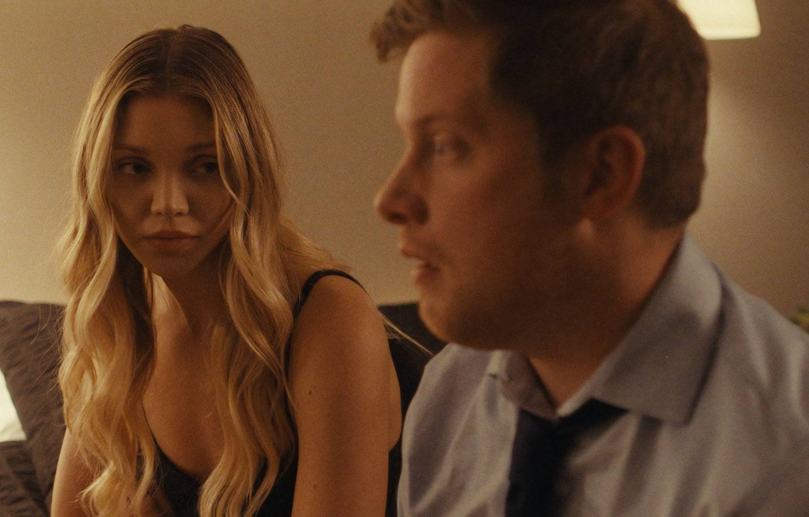 Love Bomb Review: This Mystery Thriller's Poor Execution