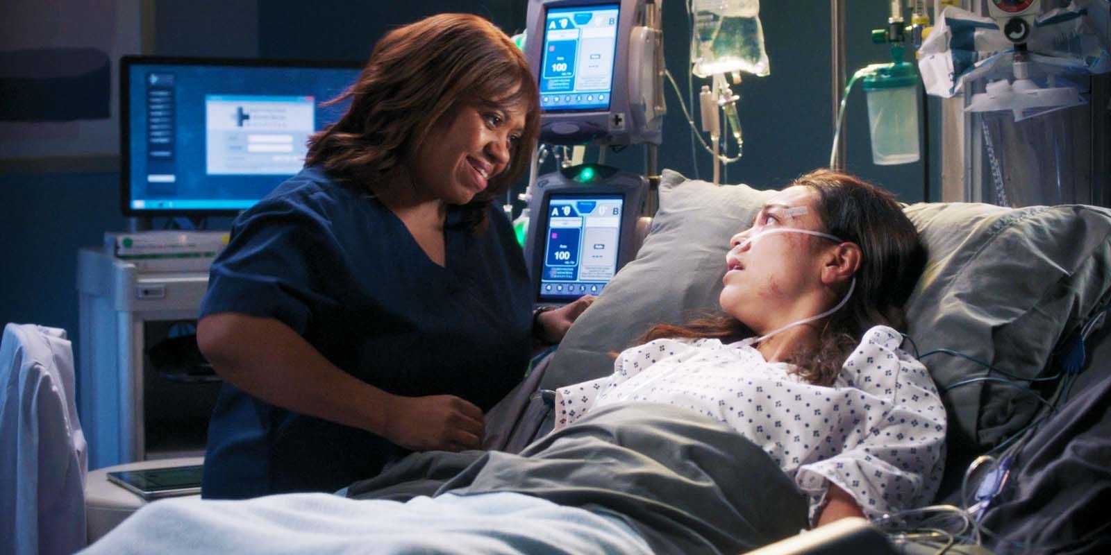 Chandra Wilson as Miranda Bailey and Midori Francis as Mika Yasuda in Grey's Anatomy season 21 episode 7