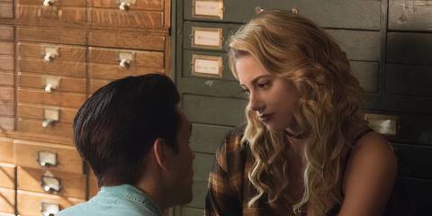 Lili Reinhart and KJ Apa talk in Chapter Thirty Nine The Midnight Club