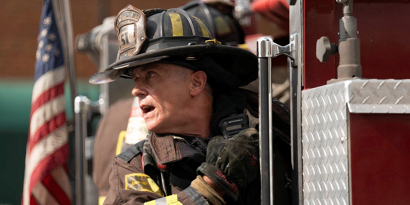 David Eigenberg as Christopher Herrmann in Chicago Fire (1)