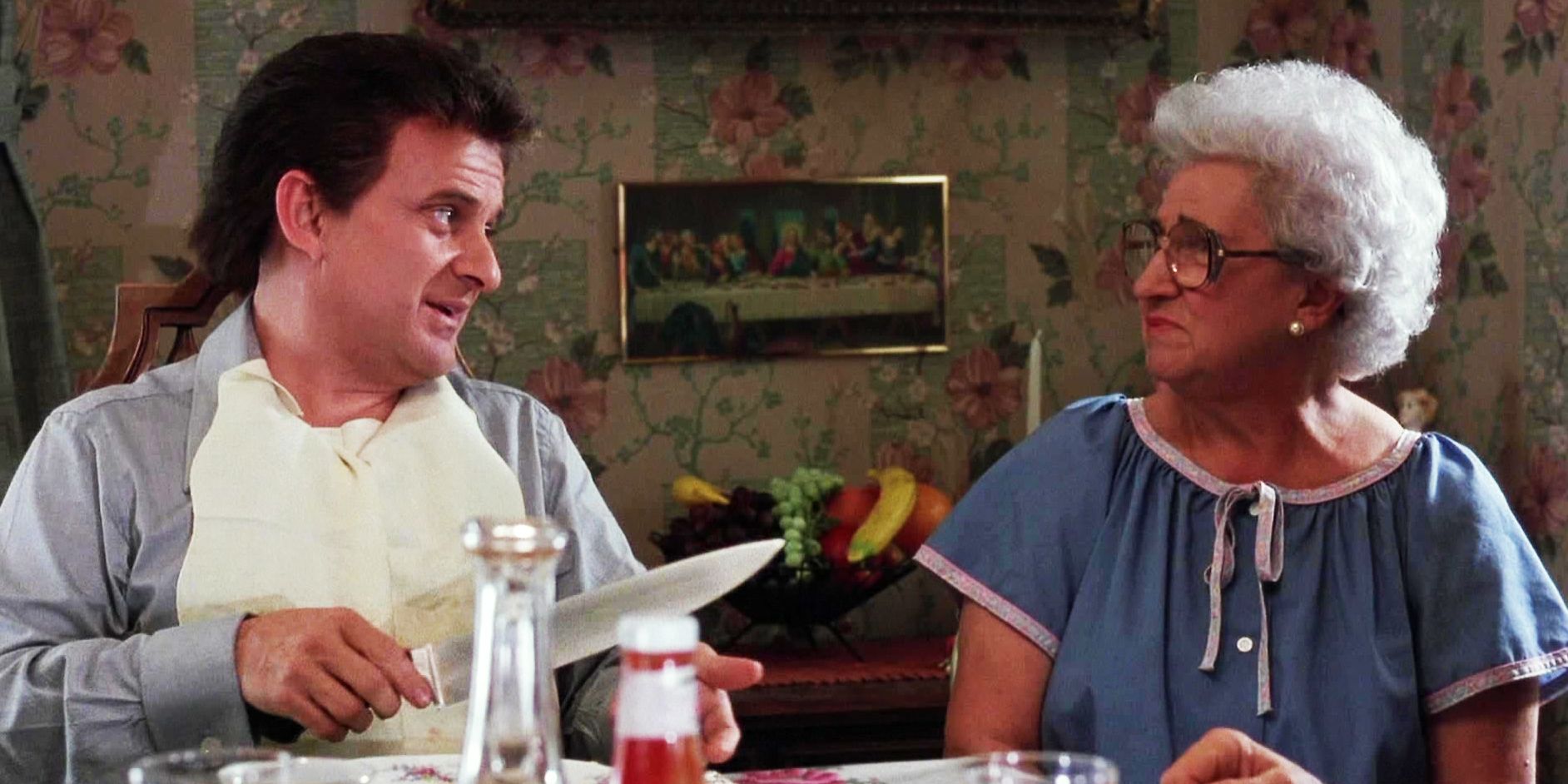 Goodfellas Tommy and his mother having dinner