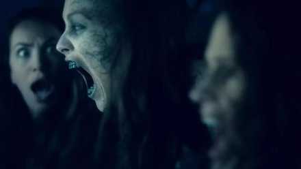 haunting of hill house car scene jump scare withTheo