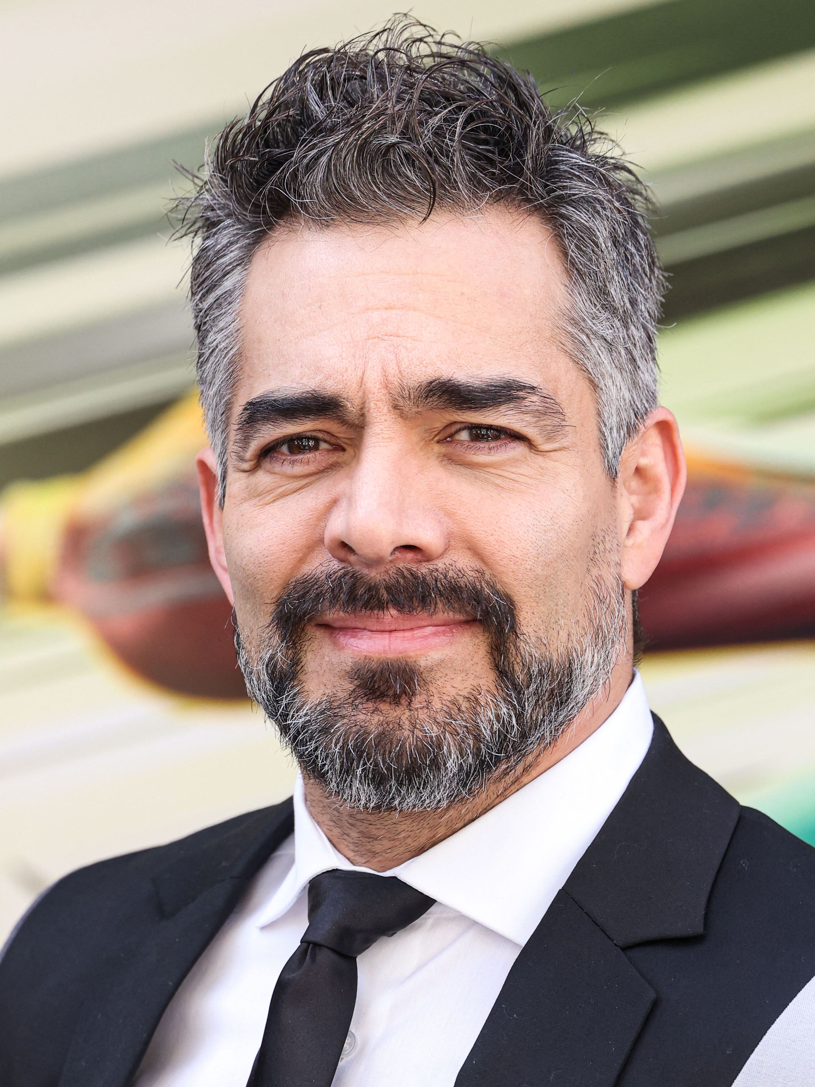 Headshot Of Omar Chaparro