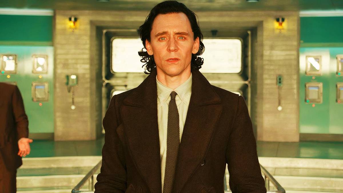 „Ich weiß ein paar Dinge“: Tom Hiddleston spricht in „Avengers: Doomsday“ ...