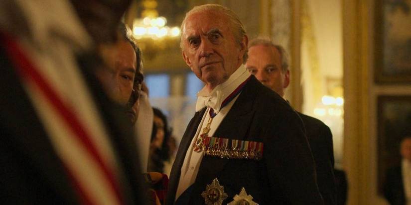 The Crown Season 5, Episode 6 Recap: Elizabeth Reckons With Russia And ...