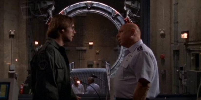 Daniel Jackson and Hammond arguing in Stargate SG 1