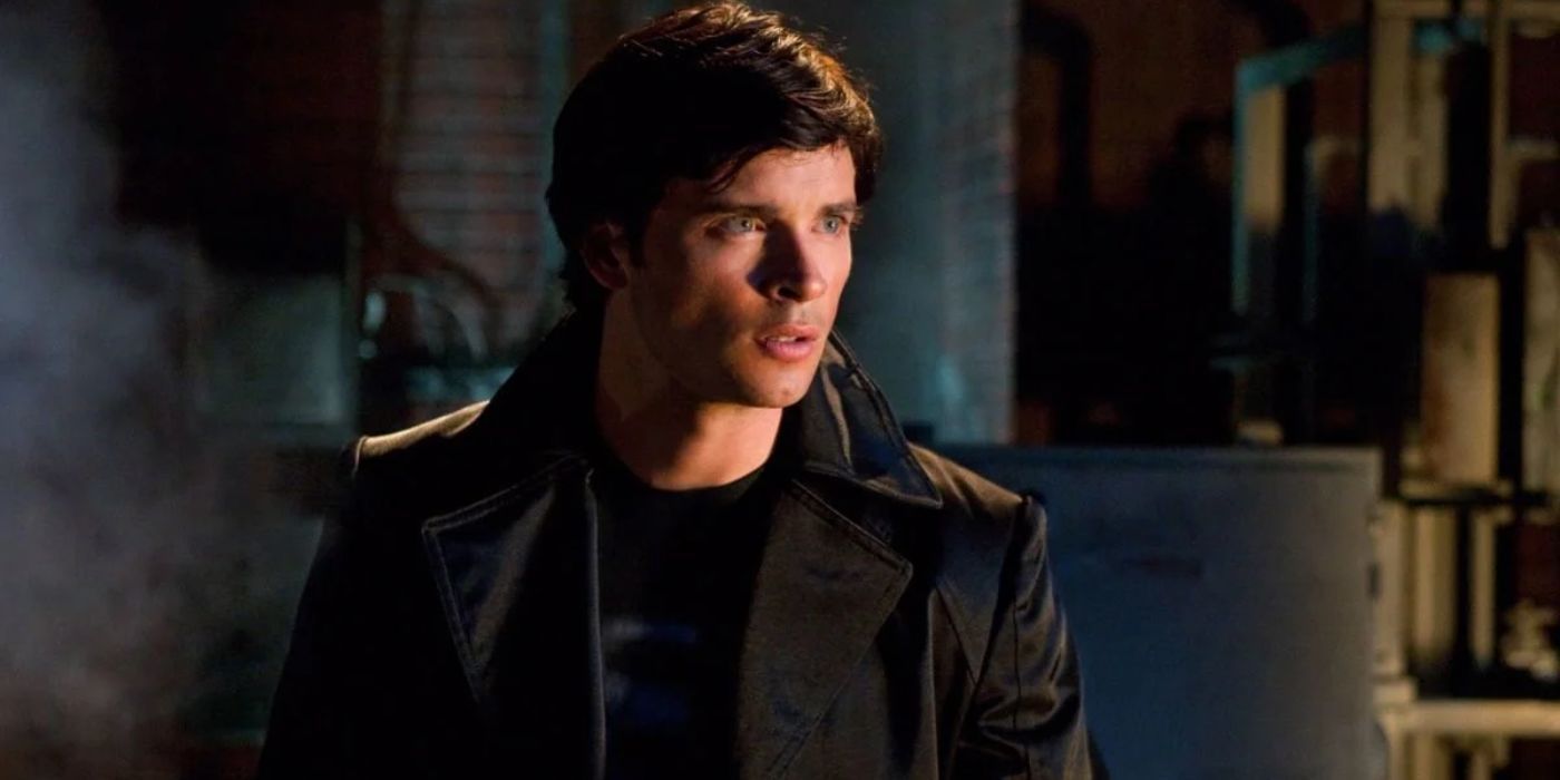 "Está literalmente en el contrato": Tom Welling habla de romper la regla del disfraz de superhéroe de Smallville y su protesta del "dedo medio"