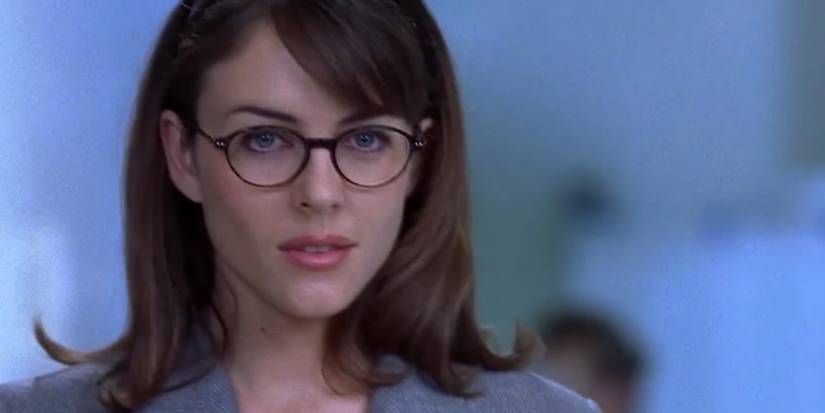 Elizabeth Hurley as Vanessa in Austin Powers