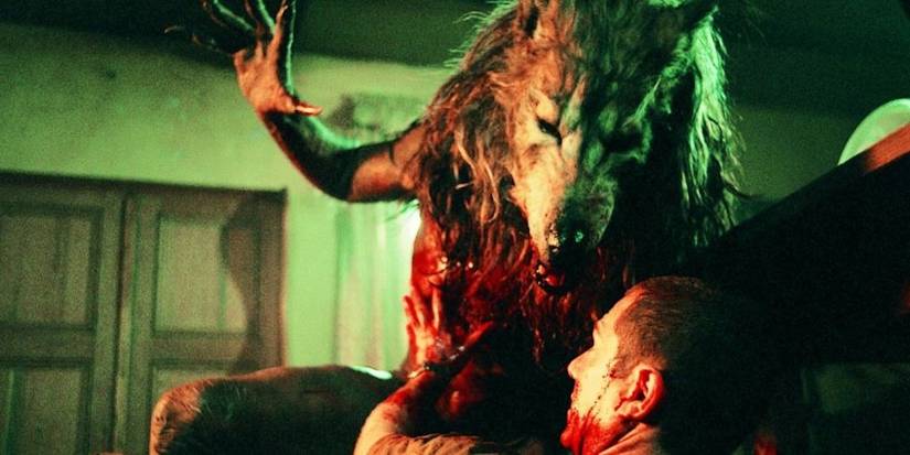 A werewolf attacks in Dog Soldiers