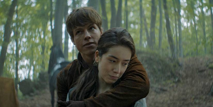 Молодая Тула (Эмма Каннинг) и ее парень Орри Атрейдес (Майл Каллаган) в 1 сезоне "Пророчества: Дюна", эпизод 3