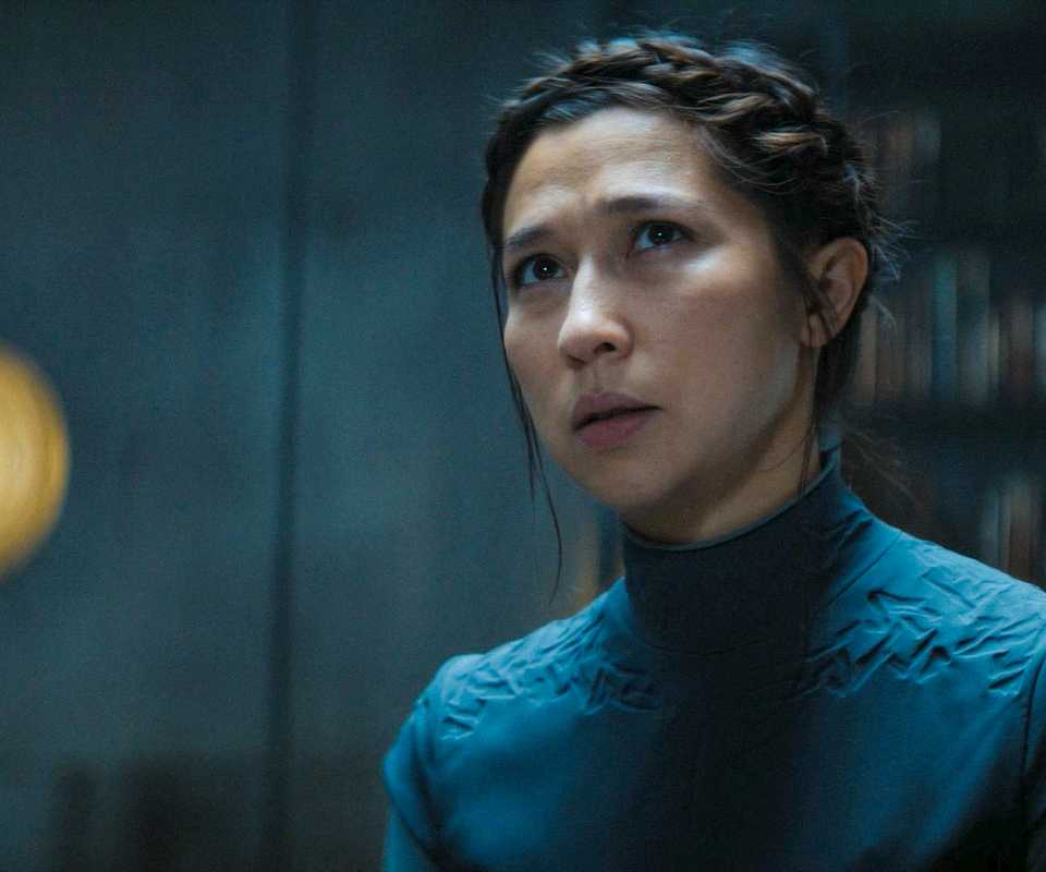 Emeline (Aoife Hinds) in Dune: Prophecy Season 1 Ep 4