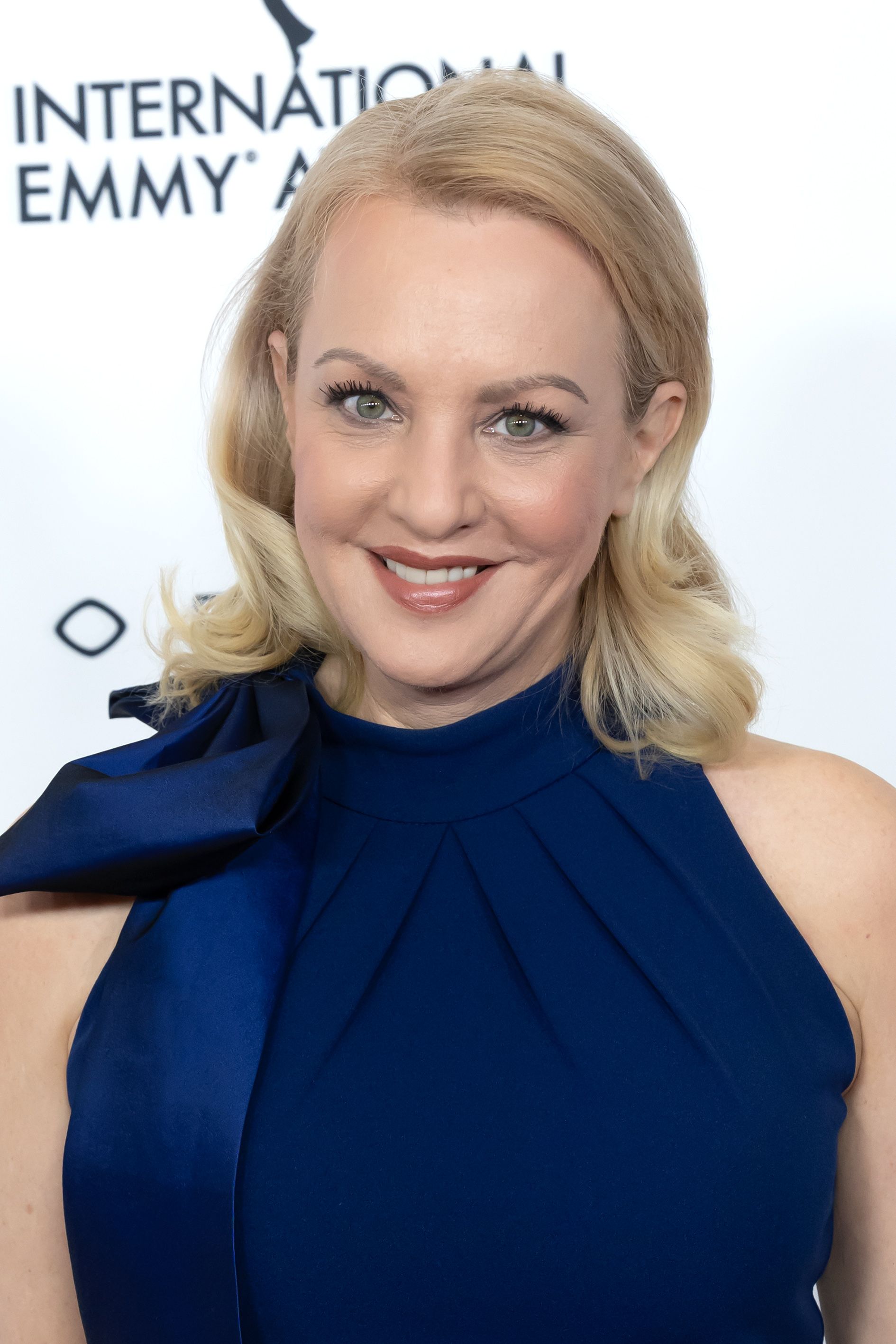 headshot Of Wendi McLendon-Covey