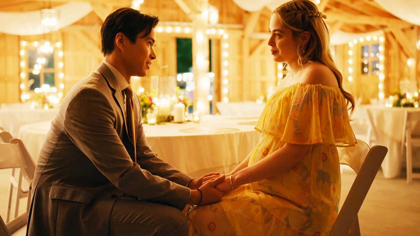 Kai Bradbury as Denny and Sarah Dugdale as Lizzie in Virgin River season 6, episode 10