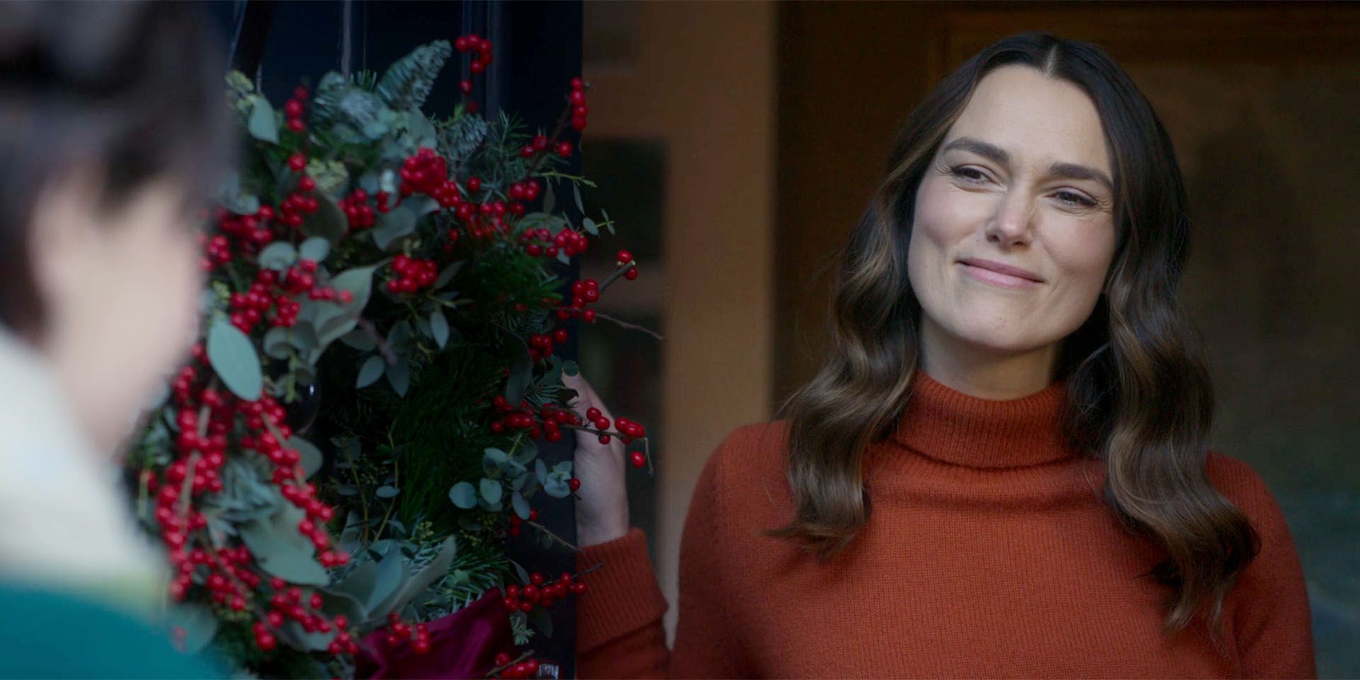 Keira Knightley como Helen Webb em Black Doves.