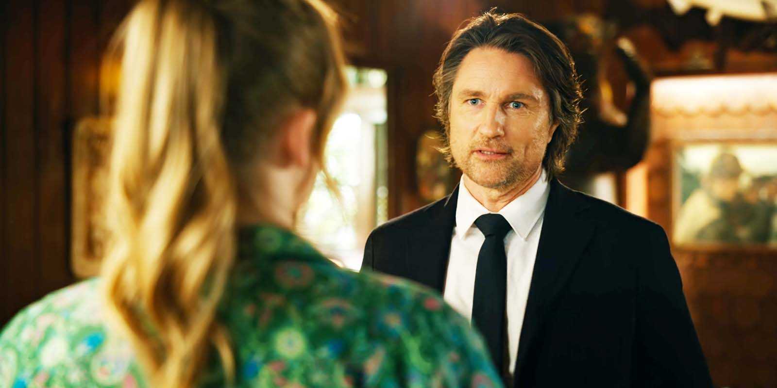 Surprising Virgin River Fan Theory Fixes My Biggest Complaint About  Netflix's Hit Romantic Drama After I Nearly Quit Watching