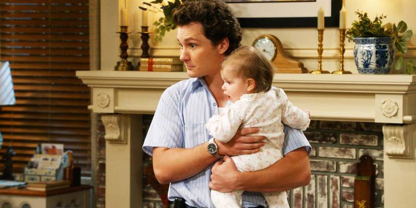 Montana Jordan as Georgie Cooper in Georgie & Mandy's First Marriage episode 6