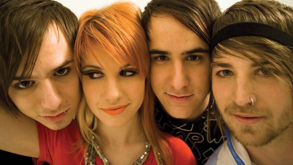 Why Josh & Zac Farro Left Paramore (& Why Only Zac Returned)