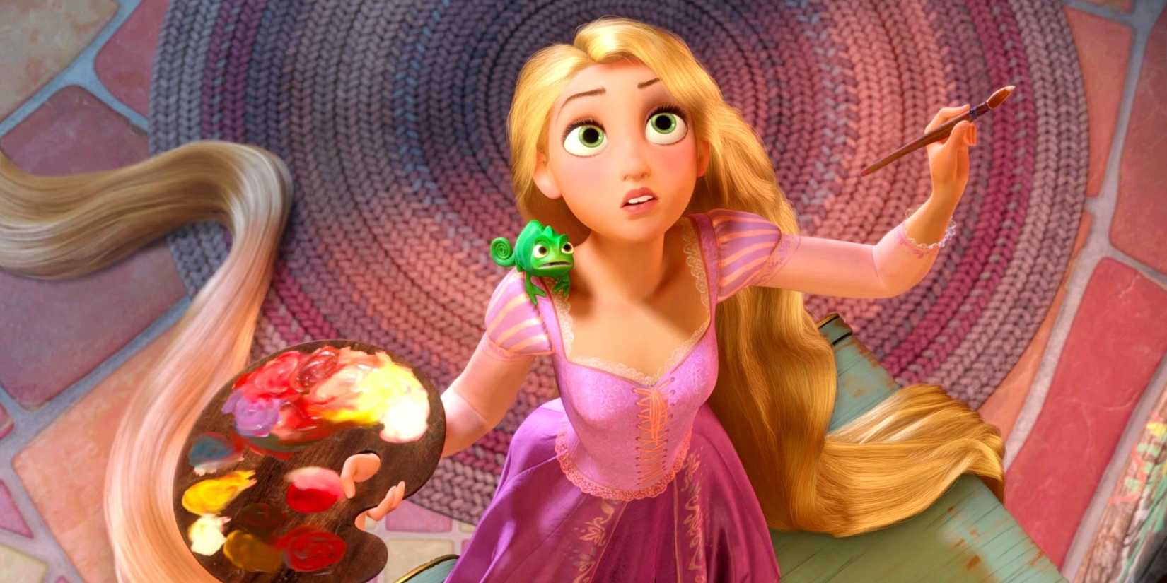 Rapunzel olhando para a parede com seus materiais de pintura em mãos em Enrolados