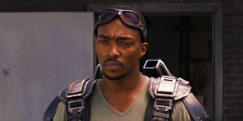 Sam Wilson listening to Jasper Sitwell in Captain America The Winter Soldier