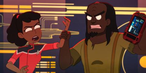 Mariner fighting with Ma'ah in Star Trek: Lower Decks Season 5 Ep 10