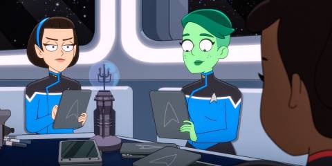 T'Lyn and Tendi working hard in Star Trek: Lower Decks Season 5 Ep 10