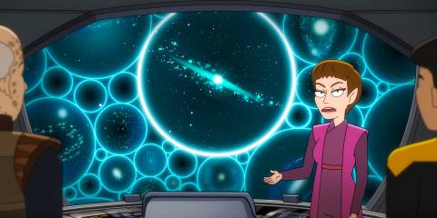 T'Pol explaining quantum realities to the crew in Star Trek: Lower Decks Season 5 Ep 9