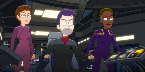 In an alternate reality, Boimler is the captain of a ship, with T'Pol and Sloane as part of his crew in Star Trek: Lower Decks Season 5 Ep 9