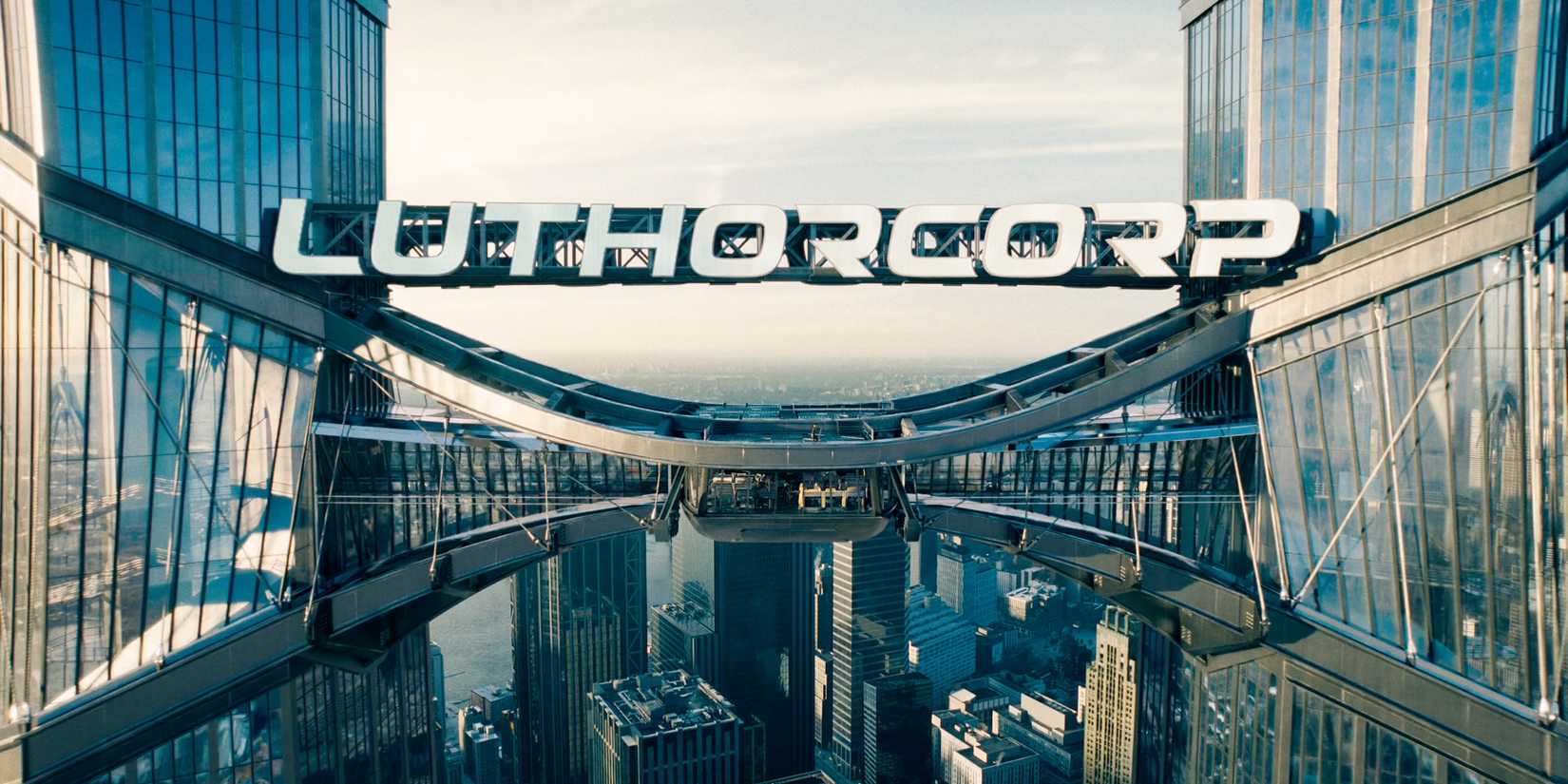 LuthorCorp em teaser trailer de Superman