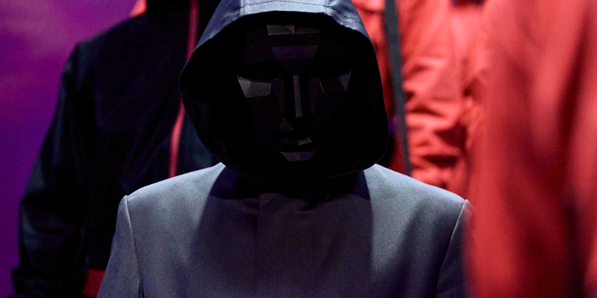 Front Front Man Why The Front Man Really Infiltrates The Games As Player 001 & What His ...