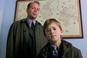 Bruce Willis and Haley Joel Osment in The Sixth Sense