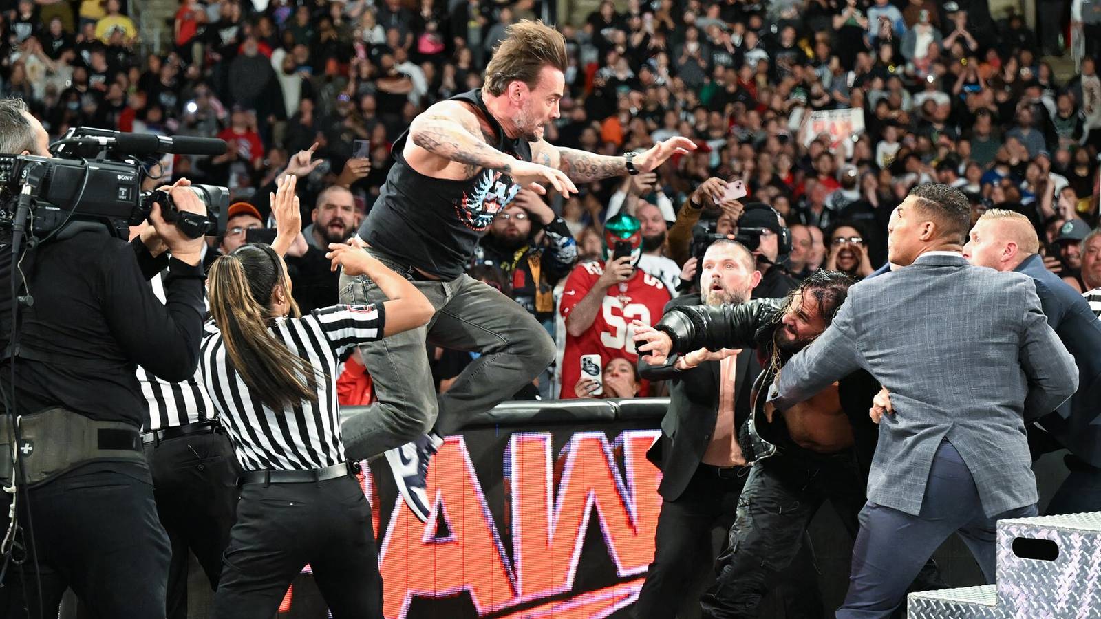 5 Winners & 1 Loser From Last Night's Monday Night Raw (December 16th ...