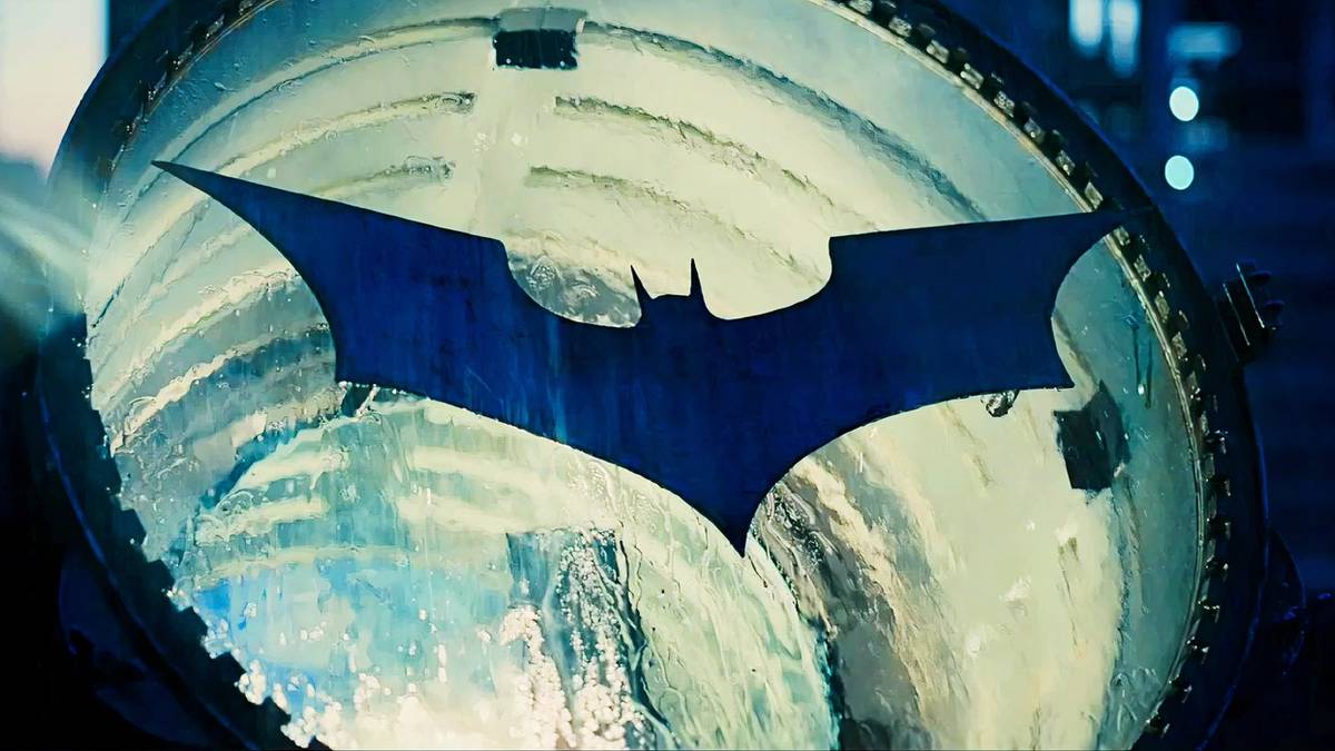 Signal Dcu Computer Background DCU Batman's First Appearance Just Revealed How Strong The Dark Knight ...