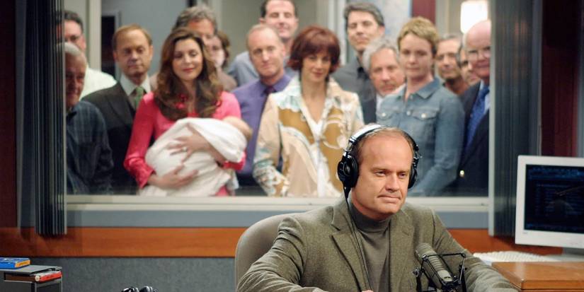 Frasier gravando seu último programa de rádio no final da 11ª temporada de Frasier.