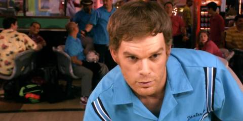 Dexter Morgan bowling in Dexter season 2