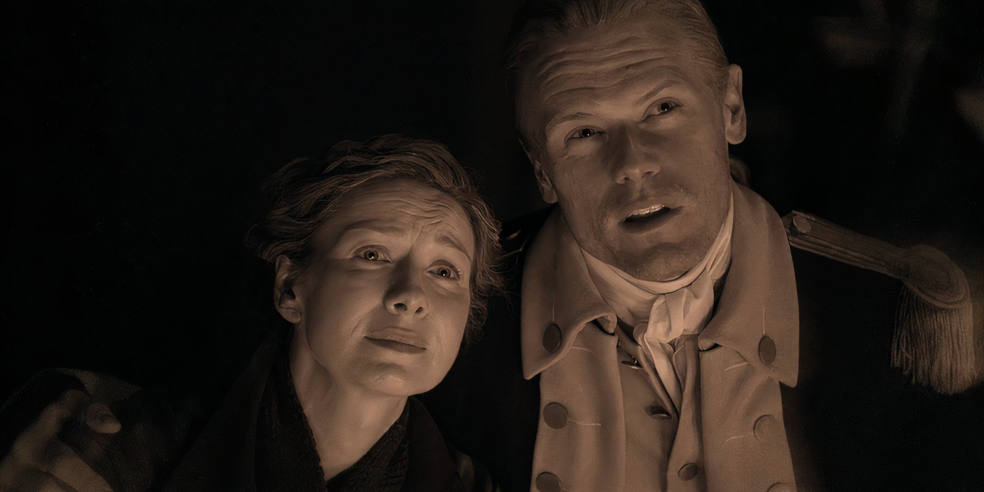 Jamie and Claire in sepia in Outlander