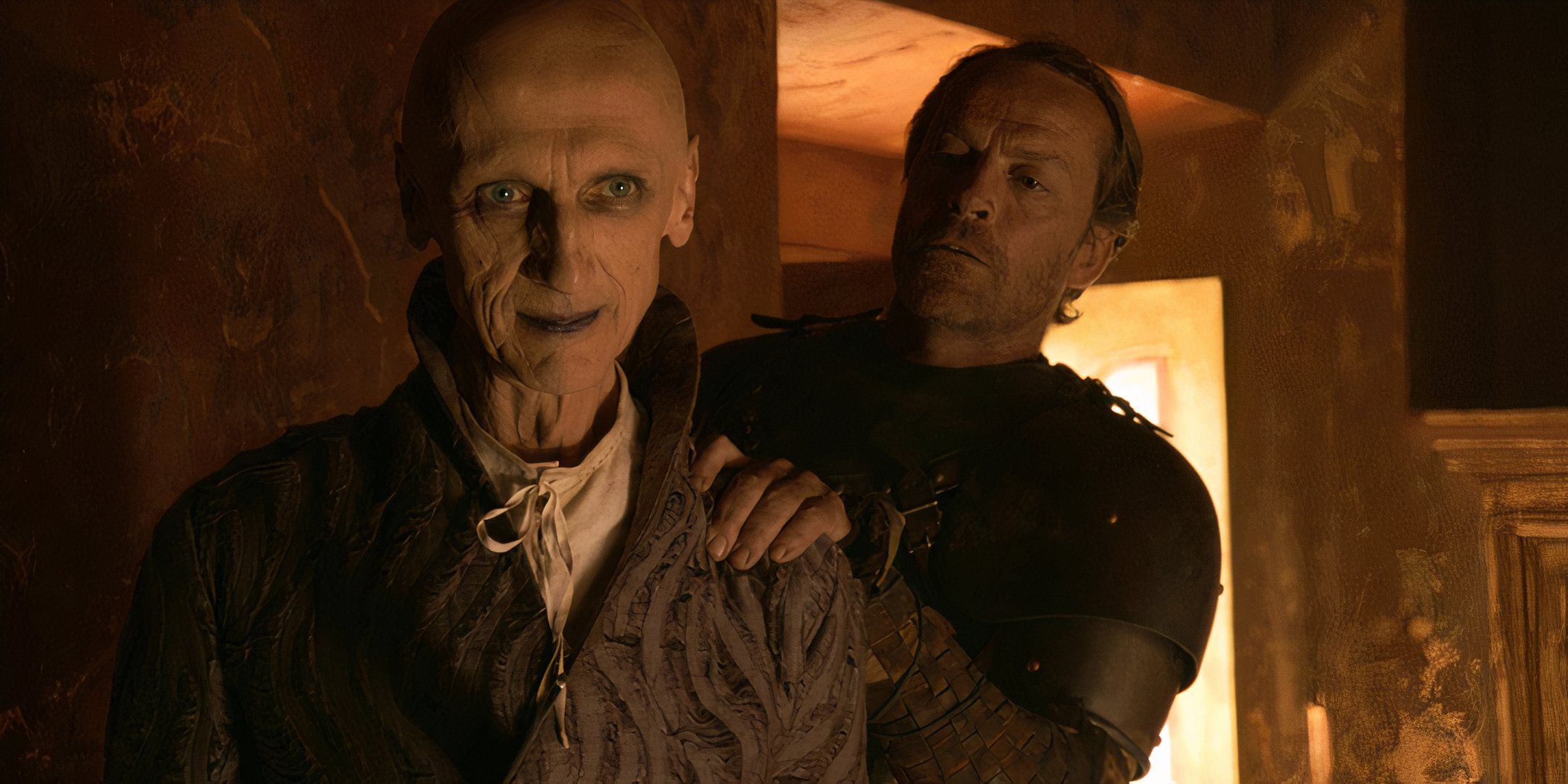 Jorah Mormont stabbing Pyat Pree in Game of Thrones season 2 episode 10