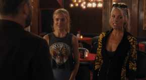 Ainsley (Michelle Randolph) and Angela Norris (Ali Larter) in the strip club in Landman season 1, episode 9