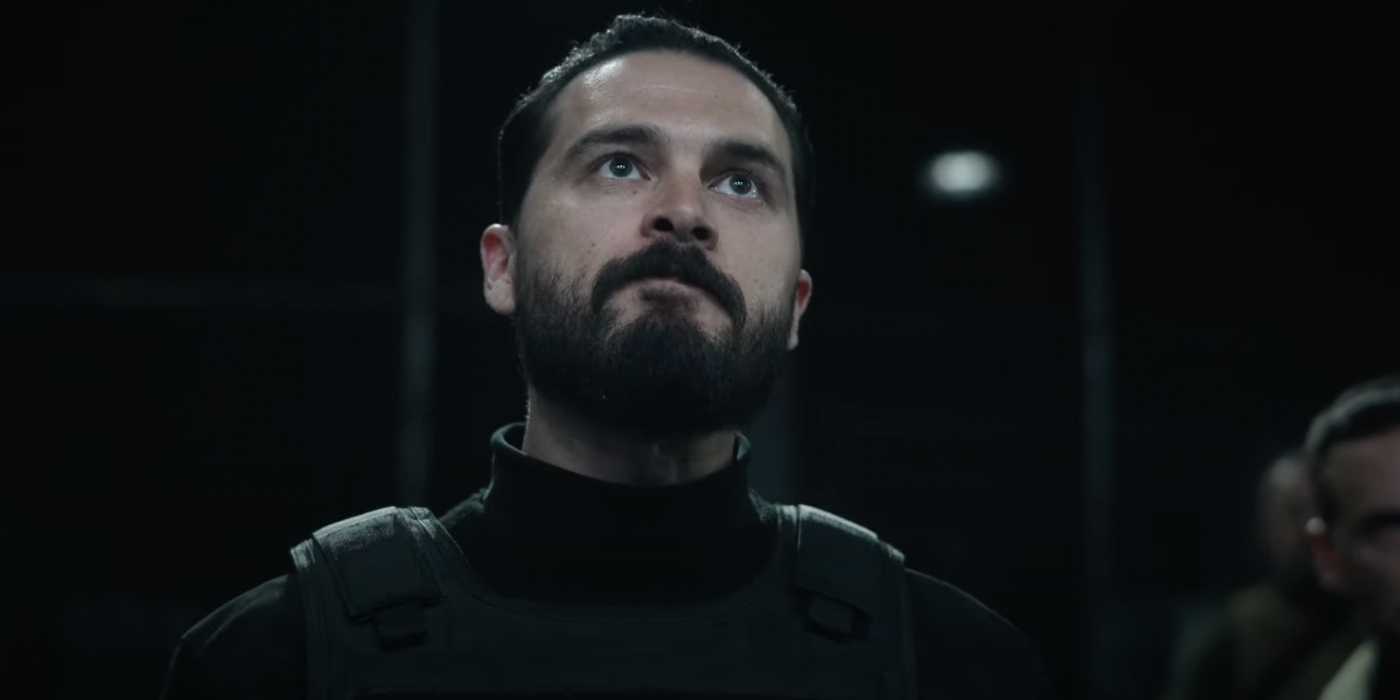 Markus wearing body armor in The Night Agent